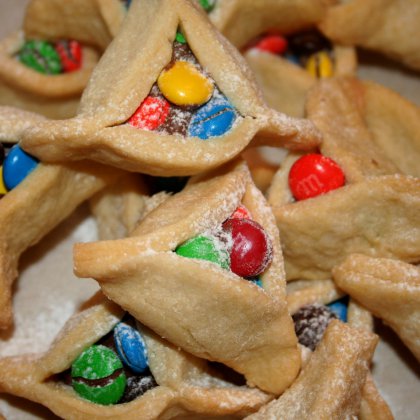 אוזני המן במילוי עדשים m&m