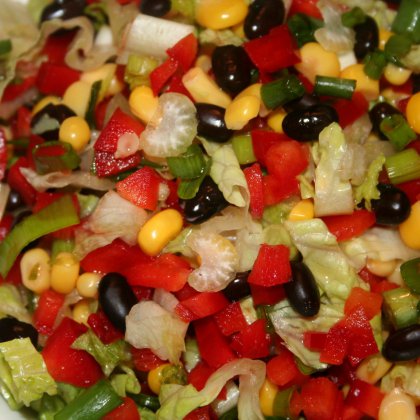 סלט שעועית שחורה בחרדל ודבש