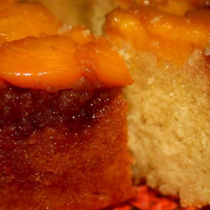 עוגת אפרסקים בחושה