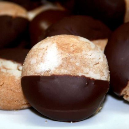 עוגיות חמאת בוטנים ושוקולד