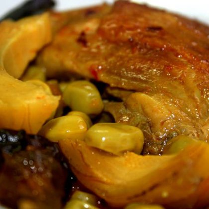 תבשיל עוף עם פול ותחתיות ארטישוק