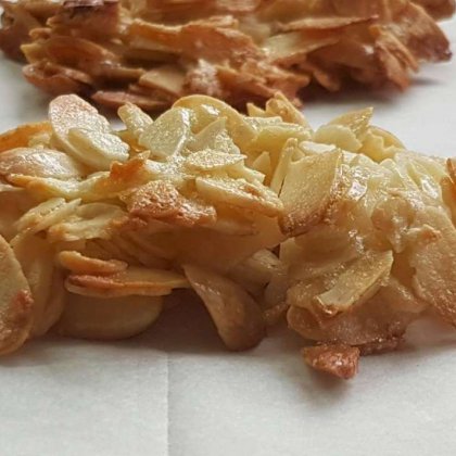 עוגיות שקדים פריכות