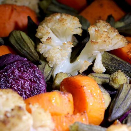 בטטות דו קולור כרובית ובמיה בתנור