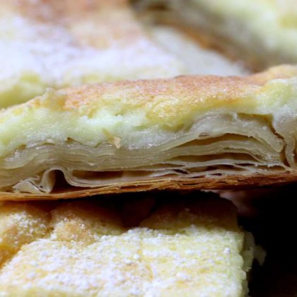 מאפה עלים וגבינה מתוקה