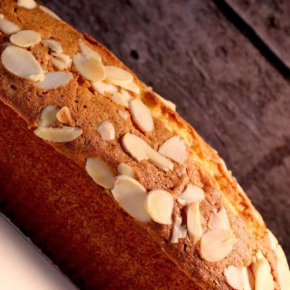 עוגת מרציפן ושקדים