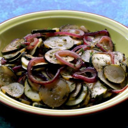 סלט זוקיני ושמיר