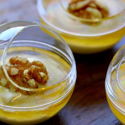 קרם יוגורט ודבש / yahorti me meli