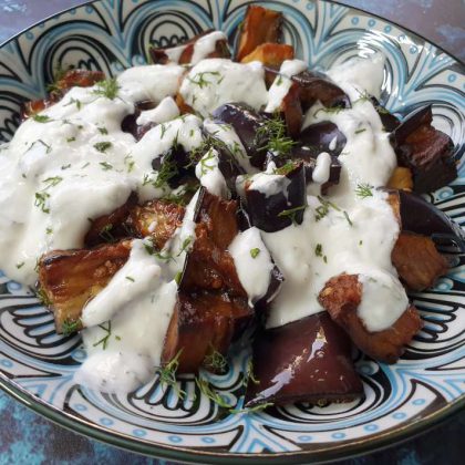 חצילים מטוגנים ברוטב יוגורט