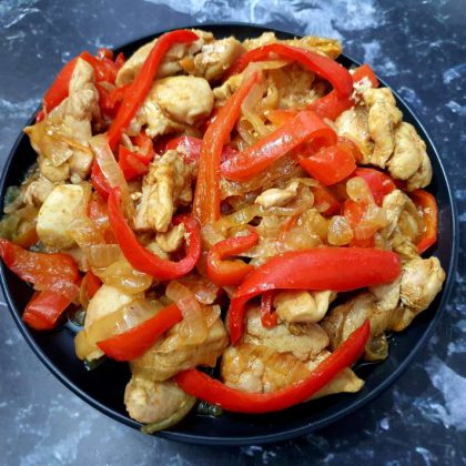 פרגיות ברוטב פלפלים ובצל