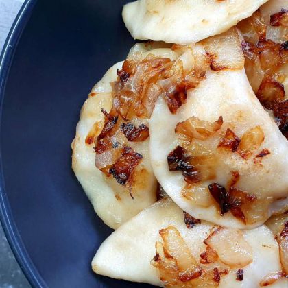 פירוגי / כיסונים במילוי תפוחי אדמה ללא ביצים