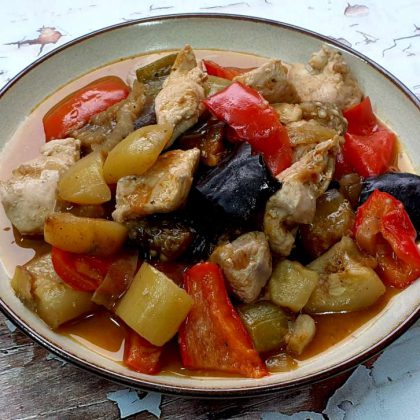 תבשיל חזה עוף וירקות