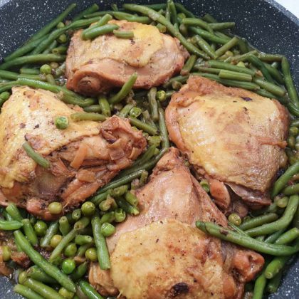 עוף אפונה ושעועית ירוקה עדינה